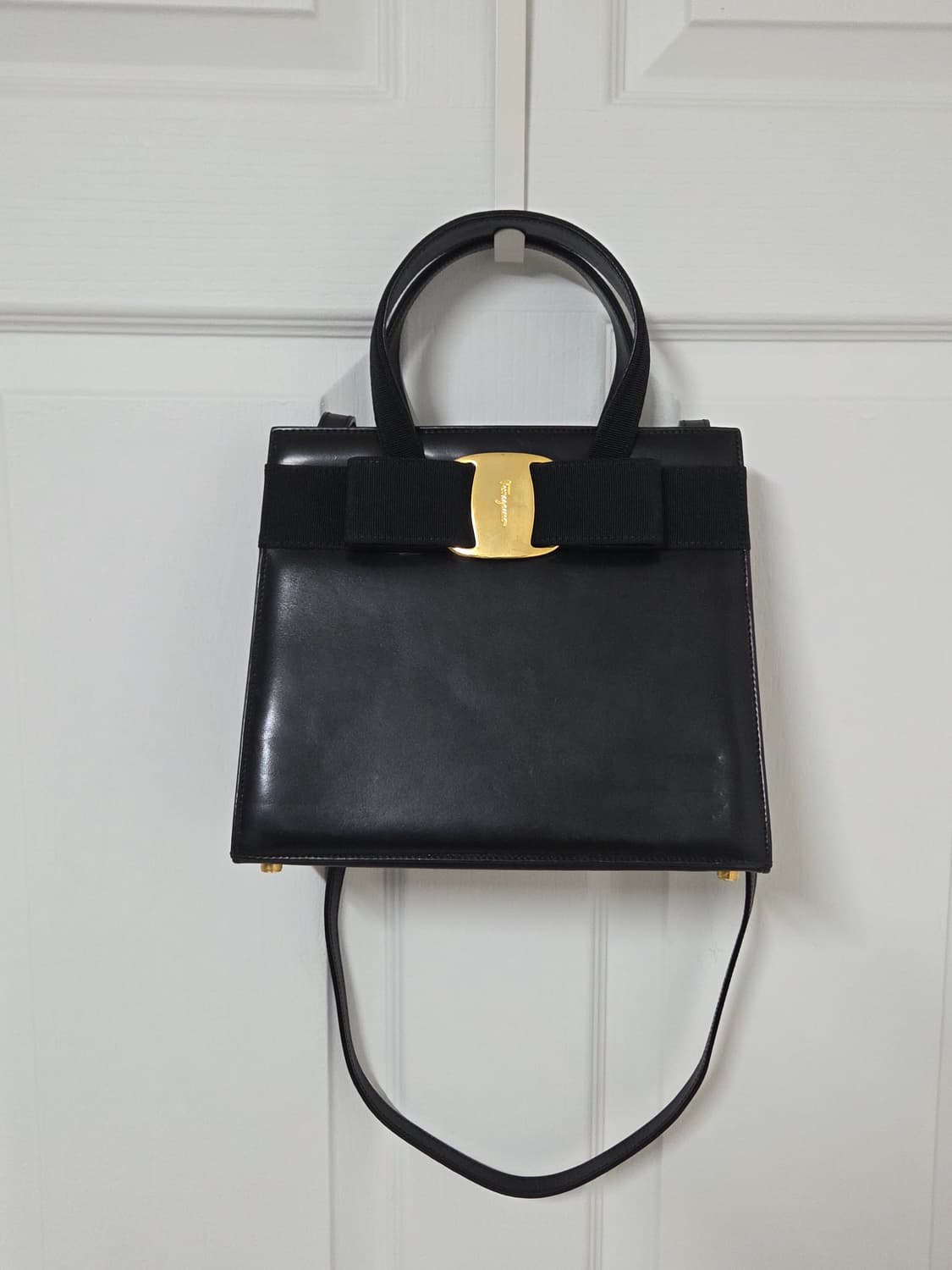 살바토레 페라가모 바라 리본 탑 핸들백 상품이미지10