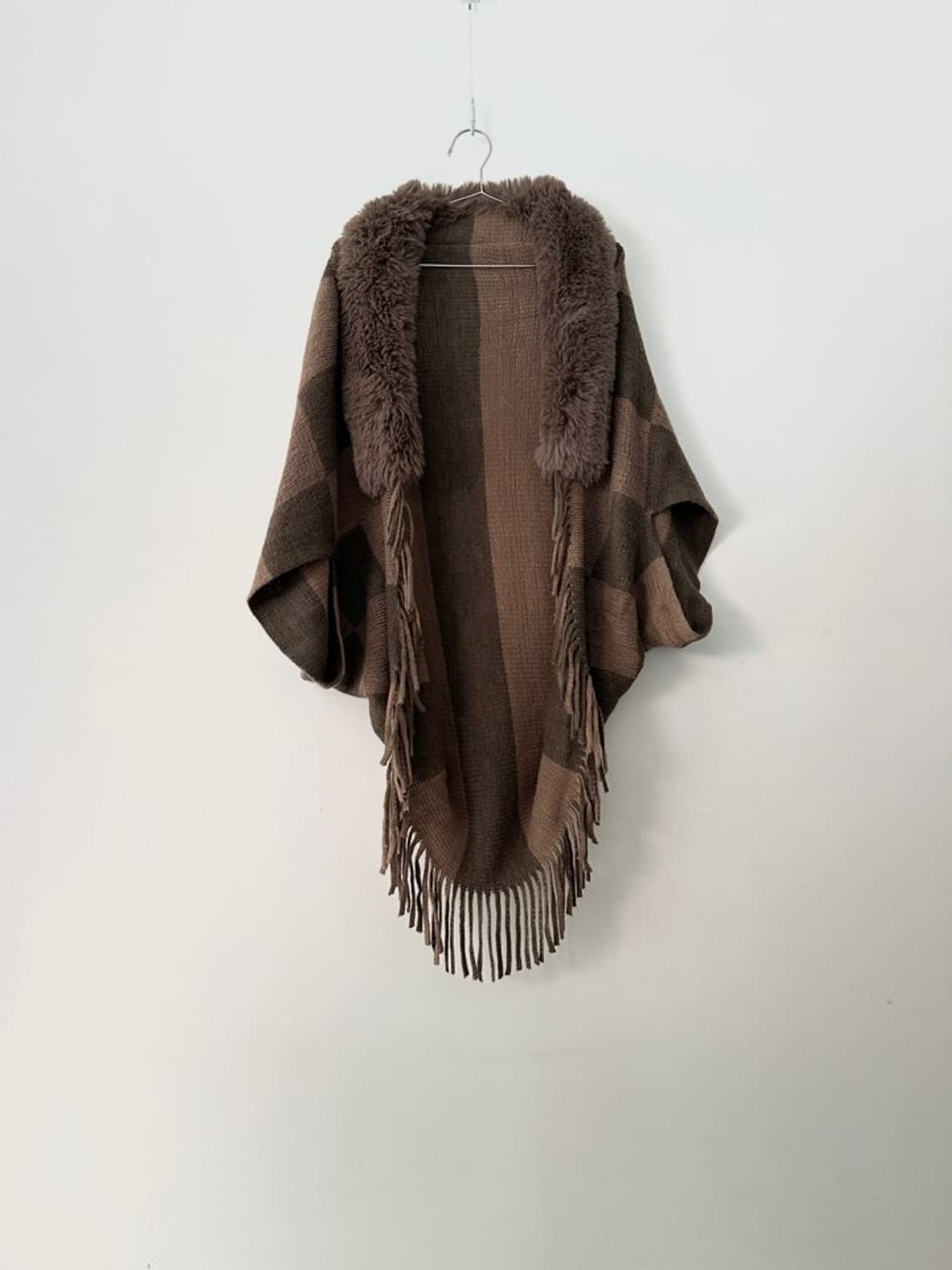 Grid fur poncho / brown 상품이미지1