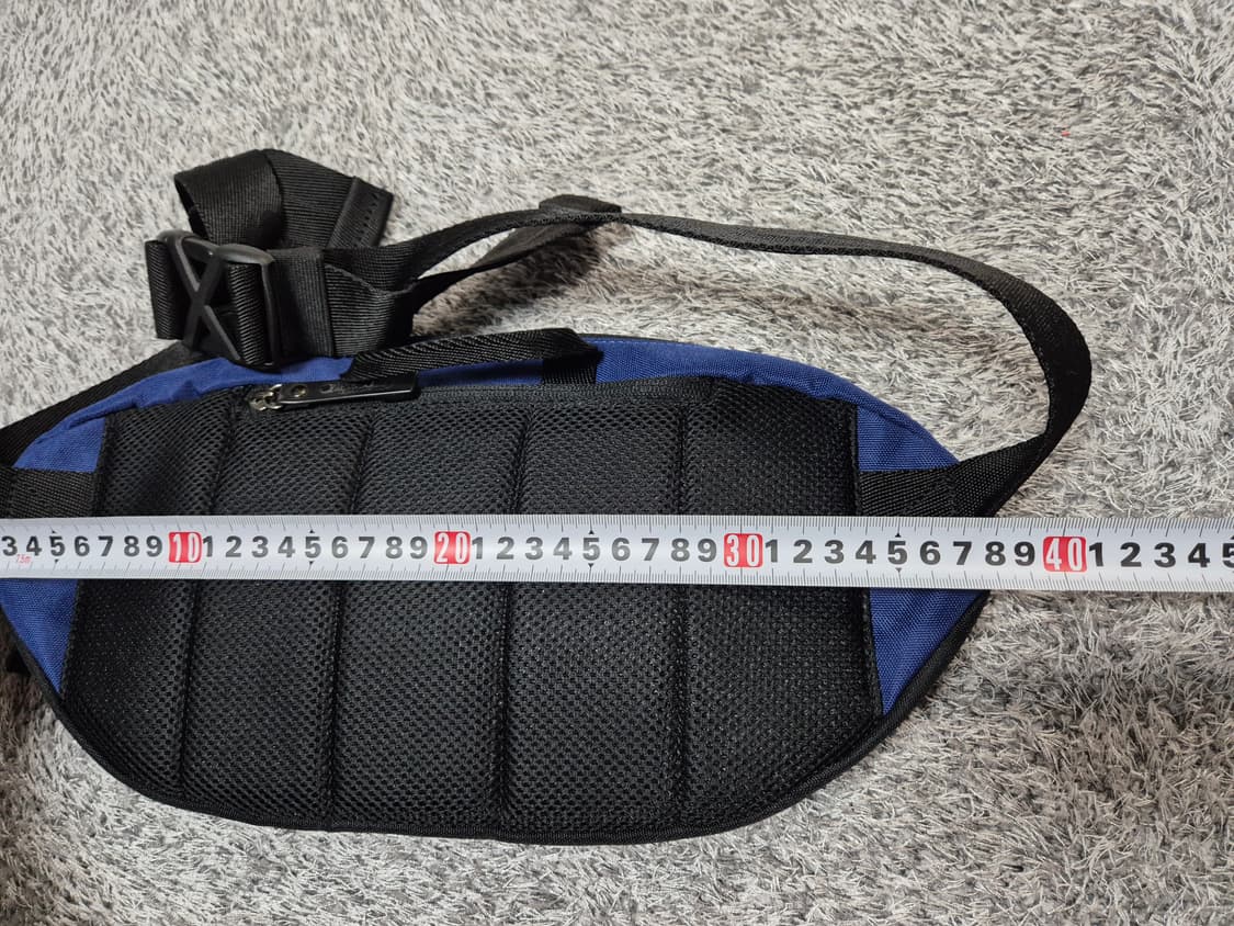 디스커버리 슬링백 4L 상품이미지10