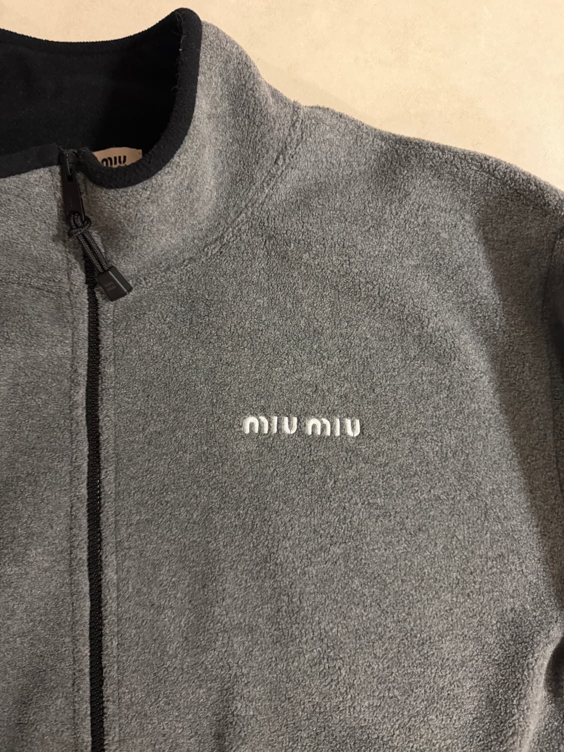 미우미우 플리스 집업 XL 상품이미지2