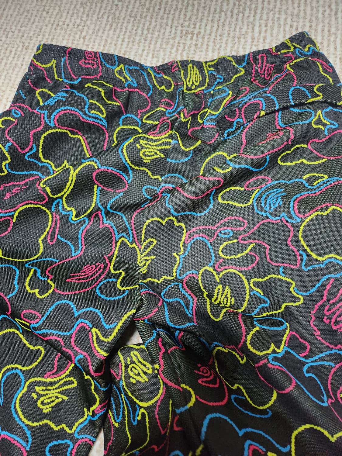 베이프 네온사인 팬츠 2025신작 상품이미지6