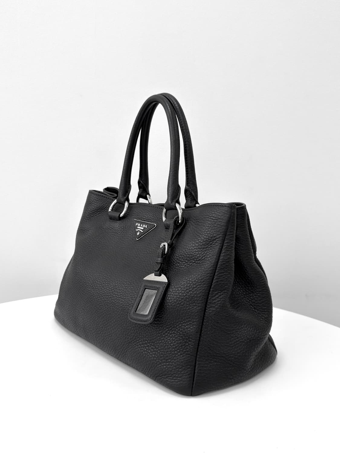 Prada Black Leather Tote Bag 상품이미지4