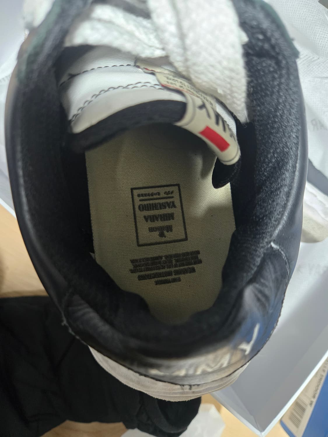 메종 미하라 야스히로 웨인 OG 솔 레더 로우탑 스니커즈 43사이즈 상품이미지5