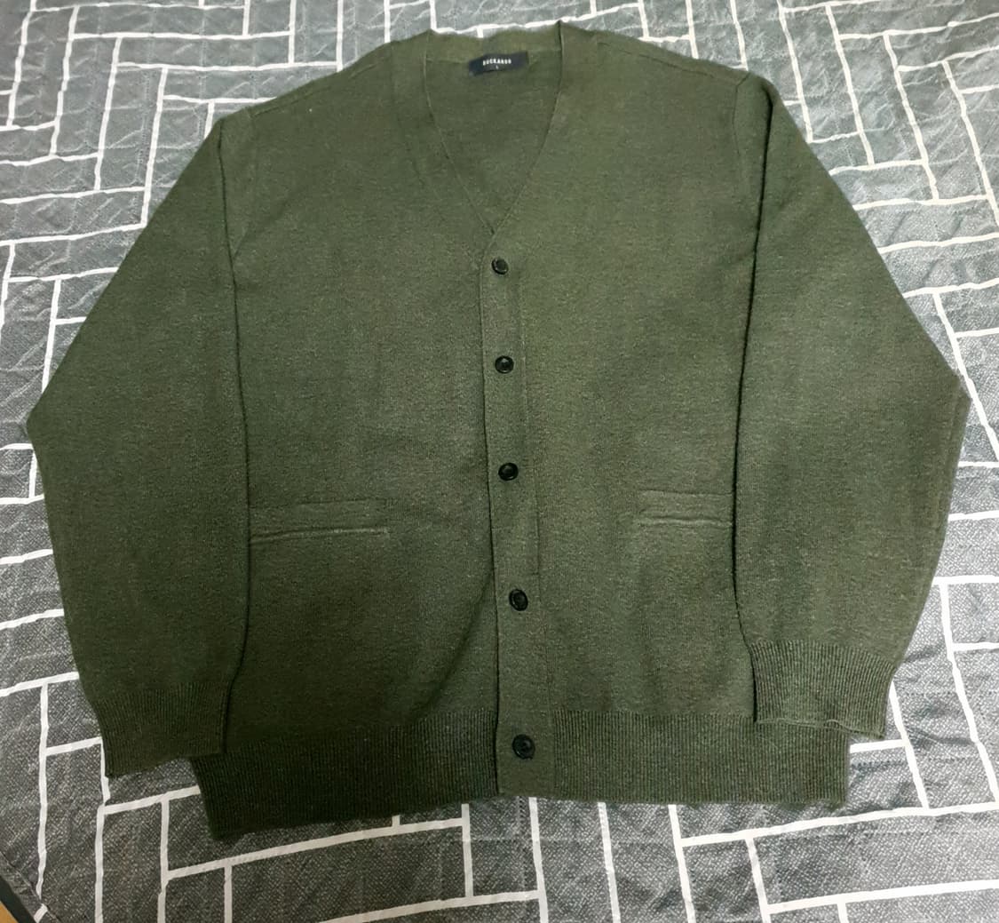 버커루 반다나조직 V넥 가디건 카키(L) 상품이미지1