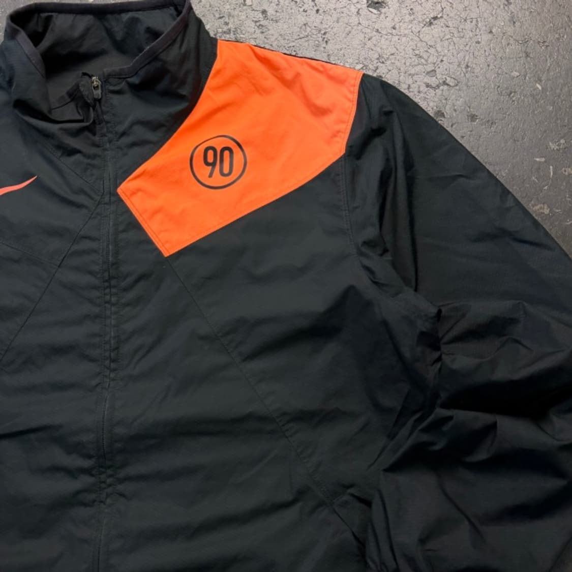 105 나이키 토탈90 바람막이 상품이미지2
