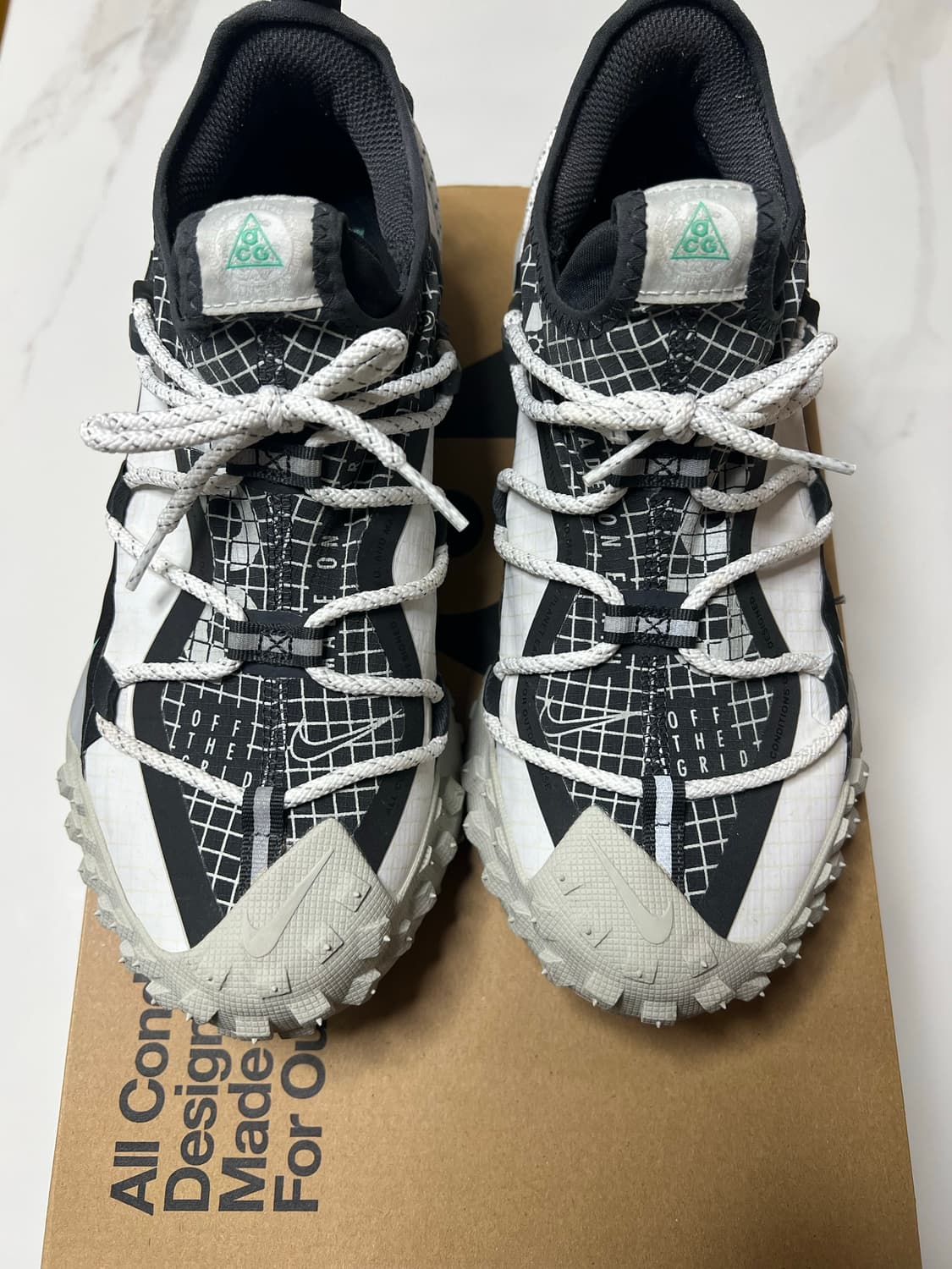 [265] 나이키 ACG 마운틴 플라이 로우 블랙 화이트 상품이미지2