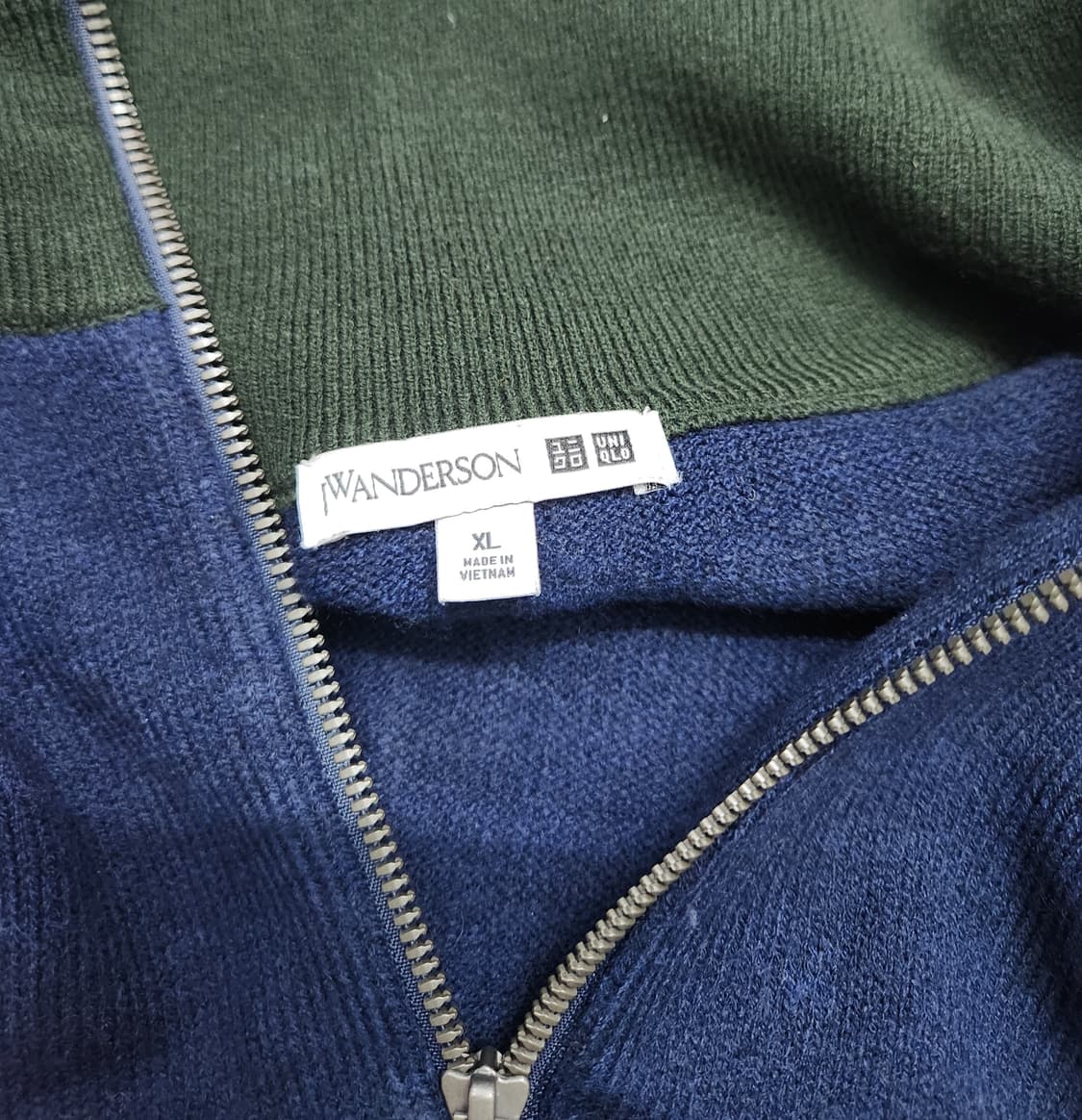 유니클로 X jw앤더슨 하프넥 니트집업 XL 상품이미지3