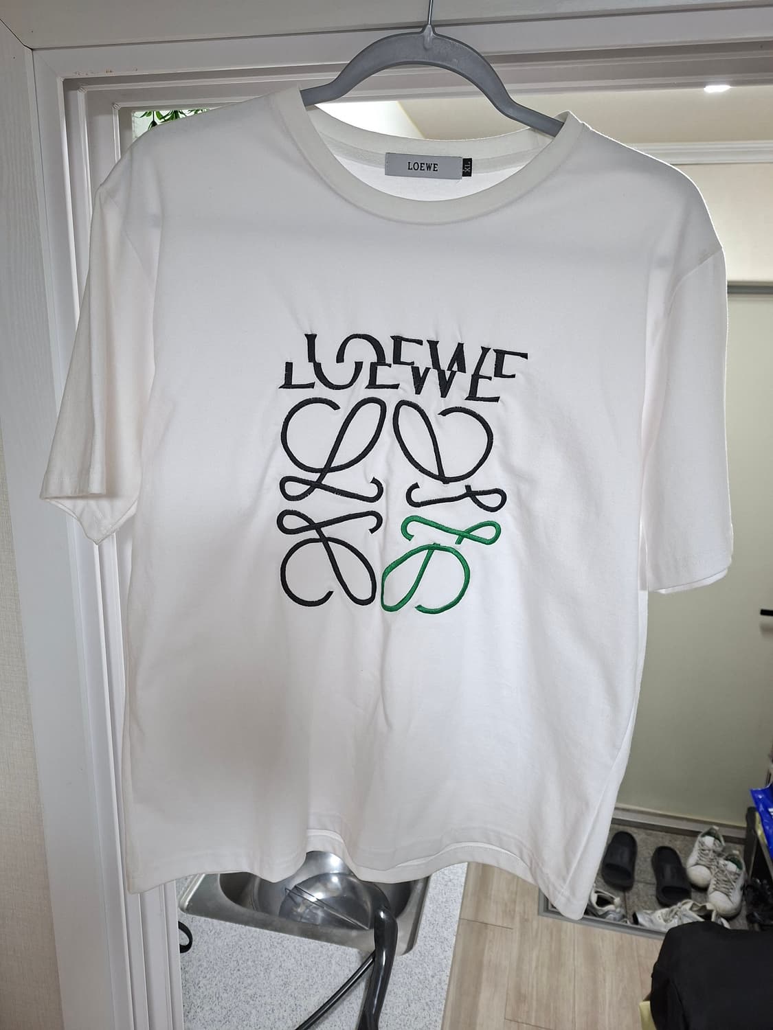 로에베 반팔티셔츠 상품이미지1