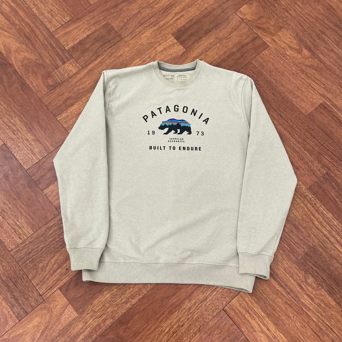 파타고니아 피츠로이 베어 맨투맨 상품이미지1