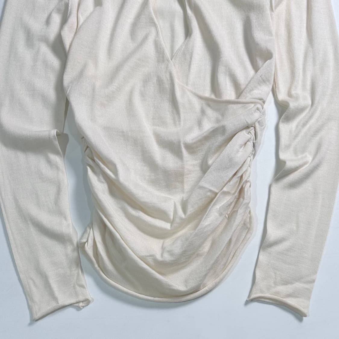 톰포드 캐시미어 셔링 니트   상품이미지4