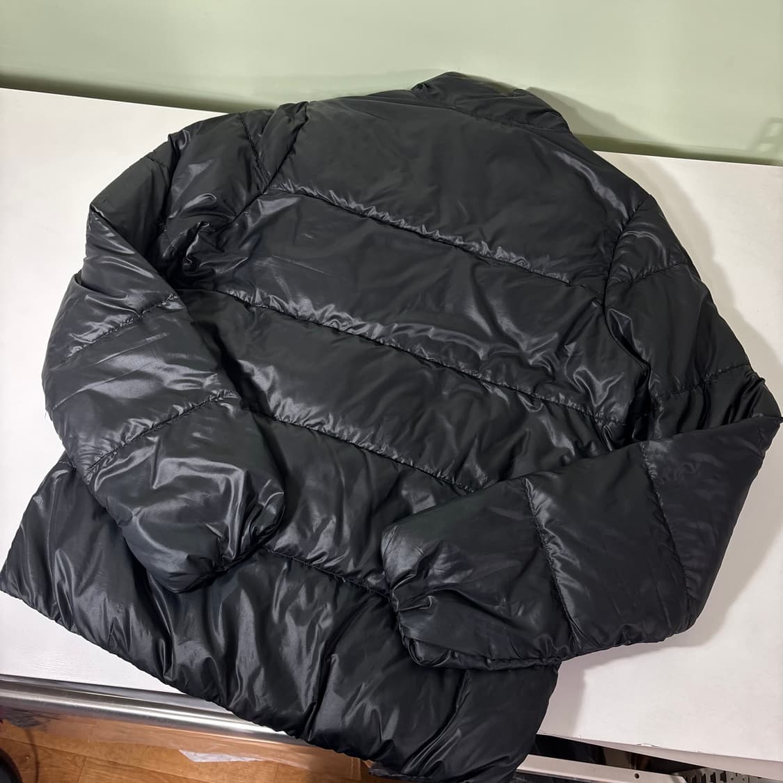 우먼M 나이키 블랙 덕다운 경량패딩 상품이미지3