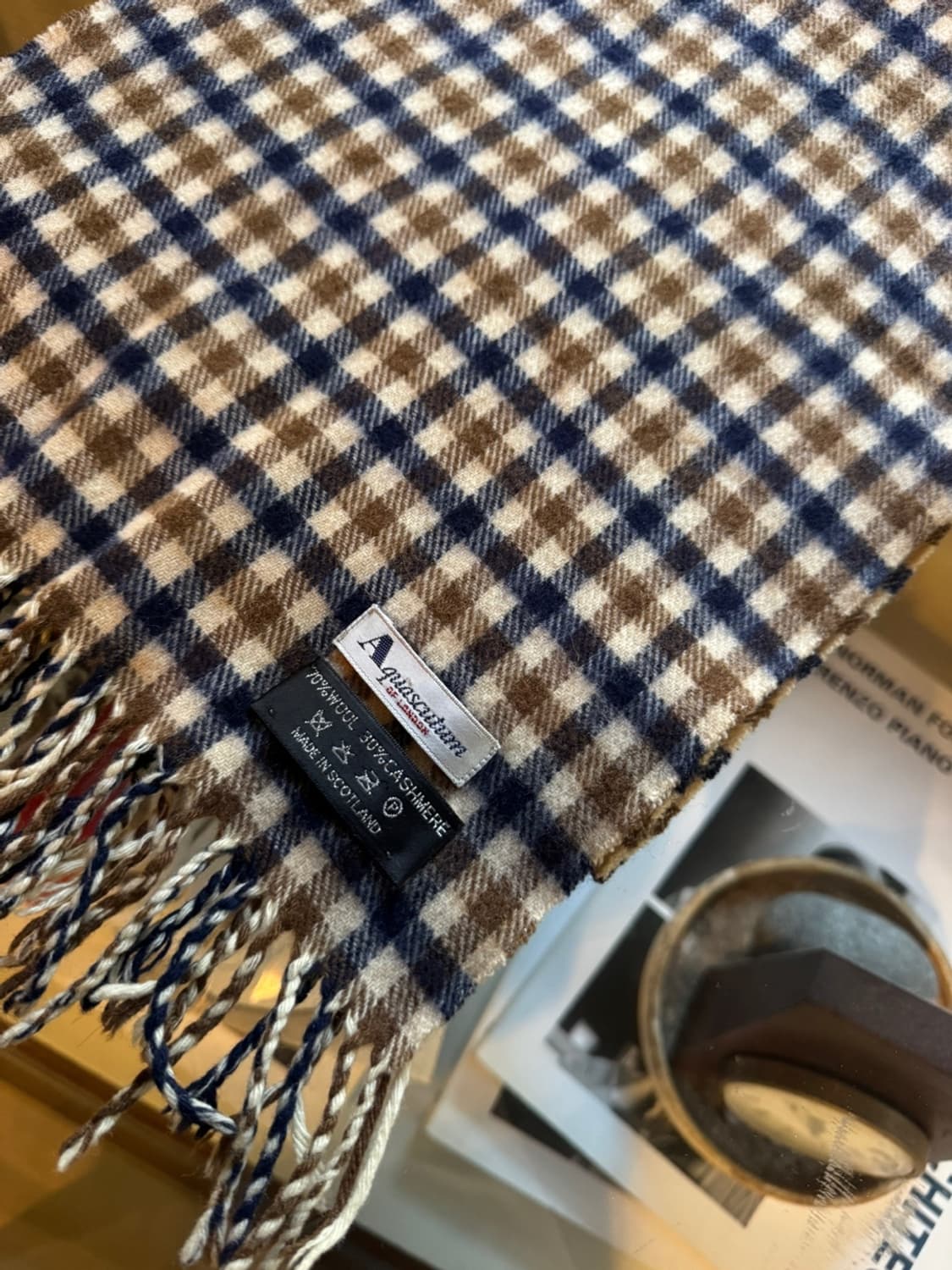 아쿠아스큐텀 캐시미어 혼방 머플러  상품이미지7