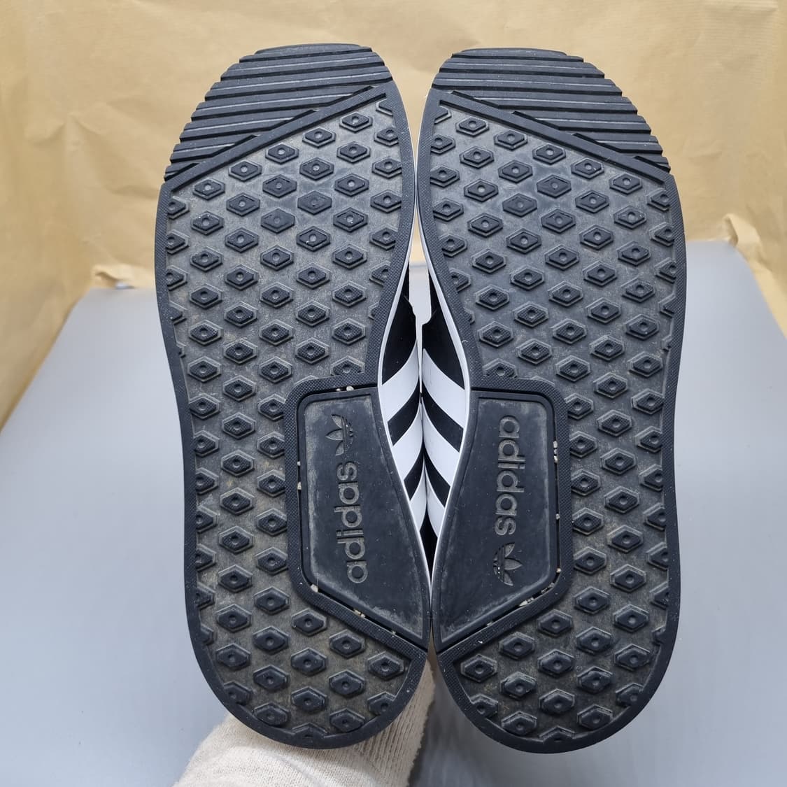 아디다스 엑스플로러 남성운동화275 상품이미지3