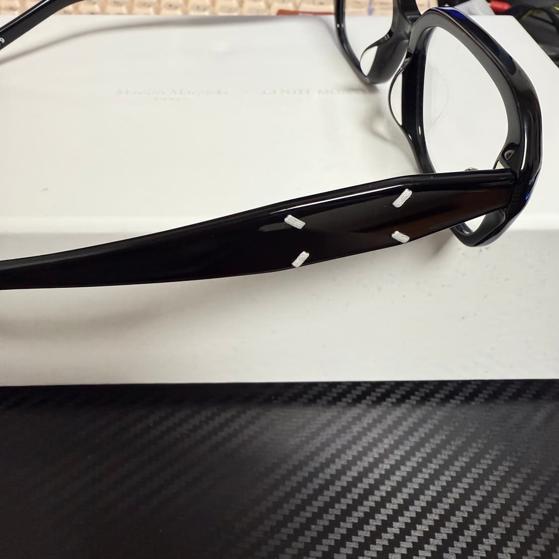 젠틀몬스터 마르지엘라 mm212 크림 구매제품 상품이미지5