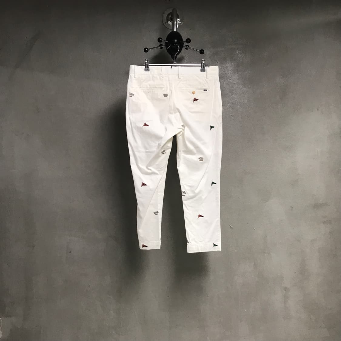 폴로 랄프로렌 멀티 자수 치노 팬츠 화이트 6(W) 상품이미지6