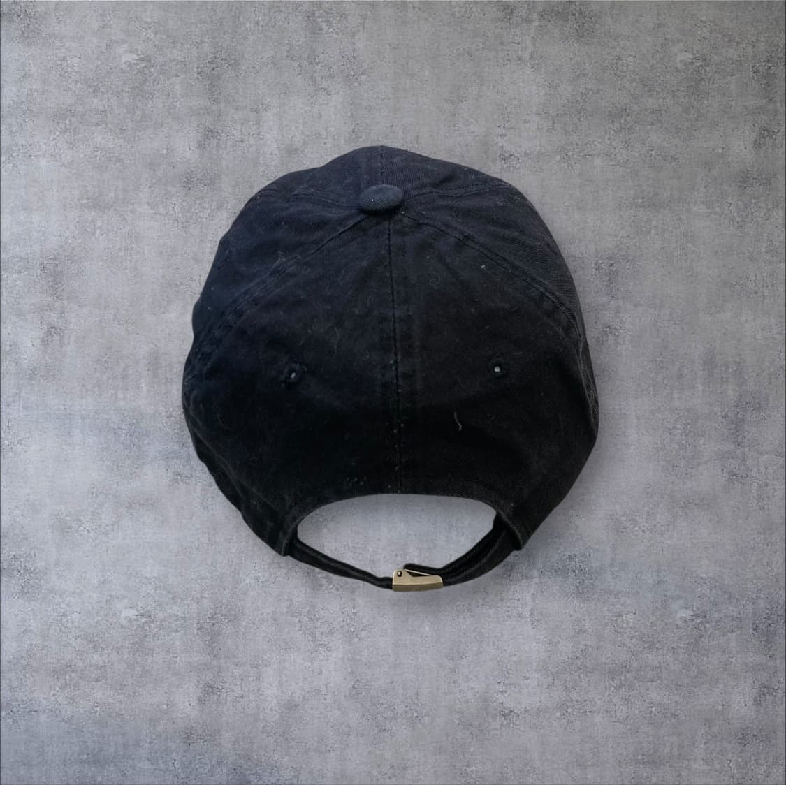 우알롱 블랙 컬러 베이직 로고 볼캡 상품이미지5