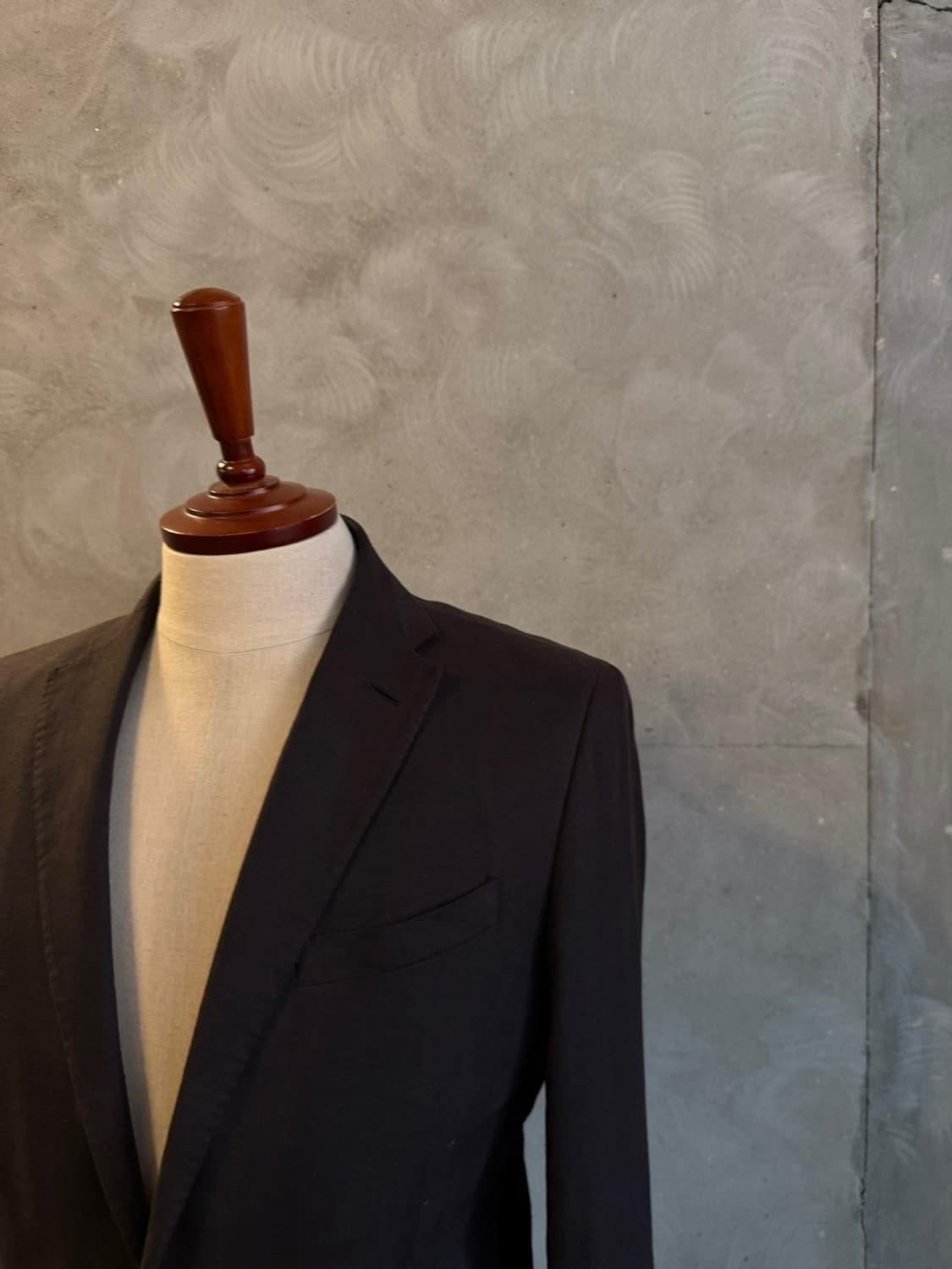 꼬르넬리아니 리넨 테일러드 자켓 105 상품이미지3