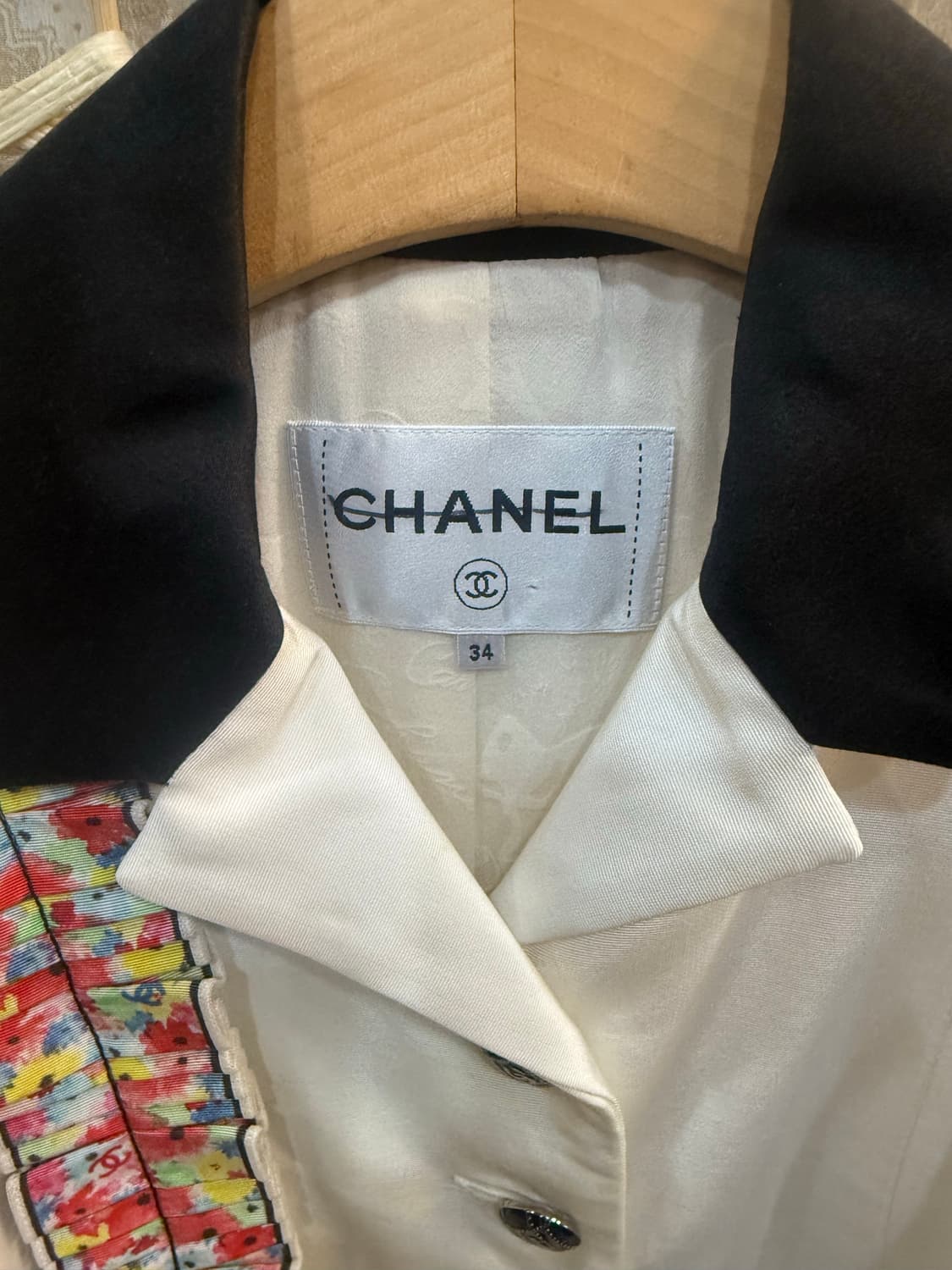 34/44-55 정품 샤넬 자켓 팝니다 상품이미지2