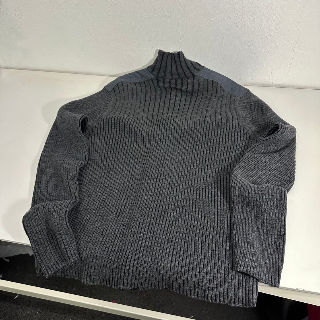 95 캘빈클라인 CK 차콜 투포켓 니트집업 상품이미지6