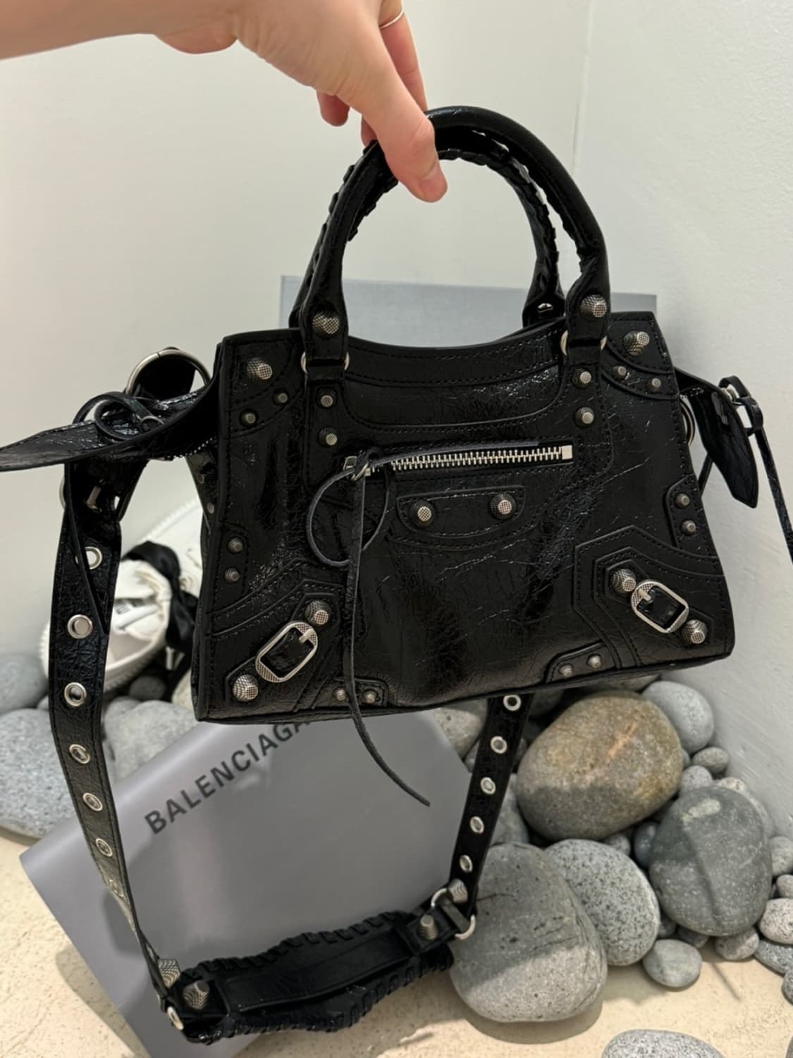 발렌시아가 르시티 카골백 상품이미지3