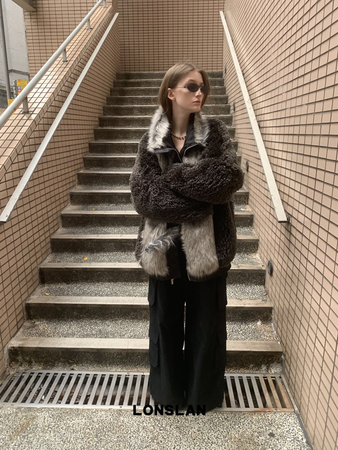 lonslan 하이넥 리버서블 퍼자켓 lamb wool 상품이미지9