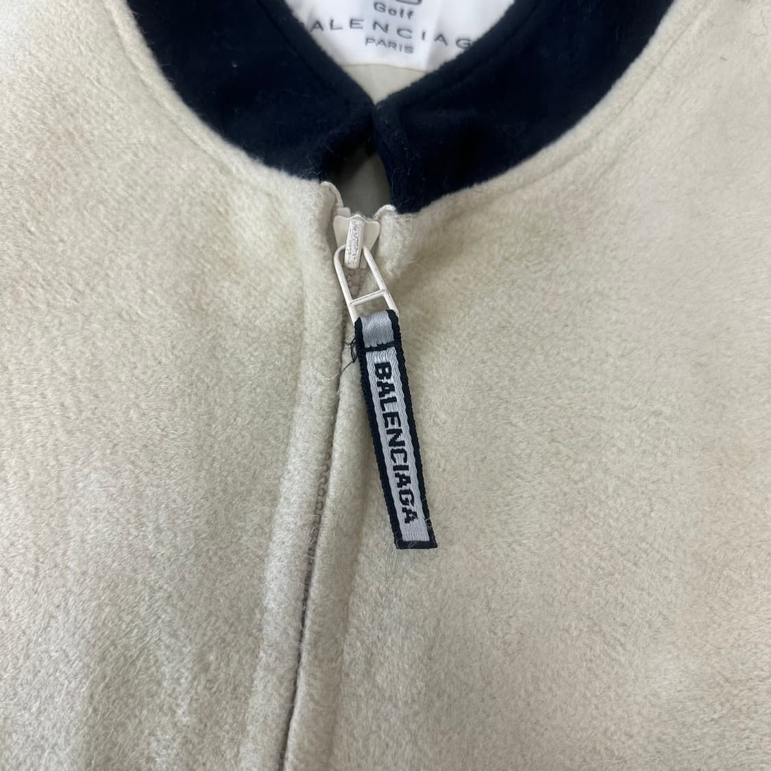 발렌시아가 로고 집업 플리스 베스트 상품이미지3