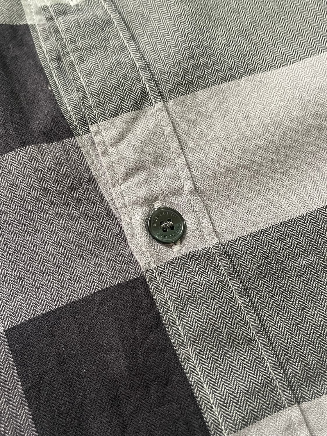 [정품] 버버리 브릿 셔츠 자이언트 체크 셔츠 상품이미지3