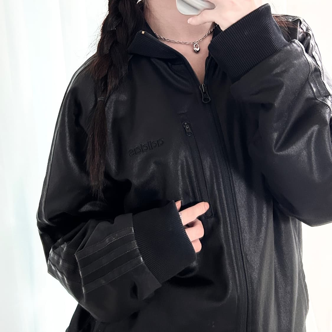 아디다스 빅로고 블랙 누빔 자켓 상품이미지3