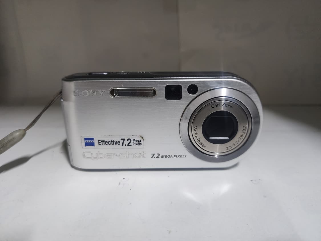 소니 dsc-p200 디지털 카메라 상품이미지1