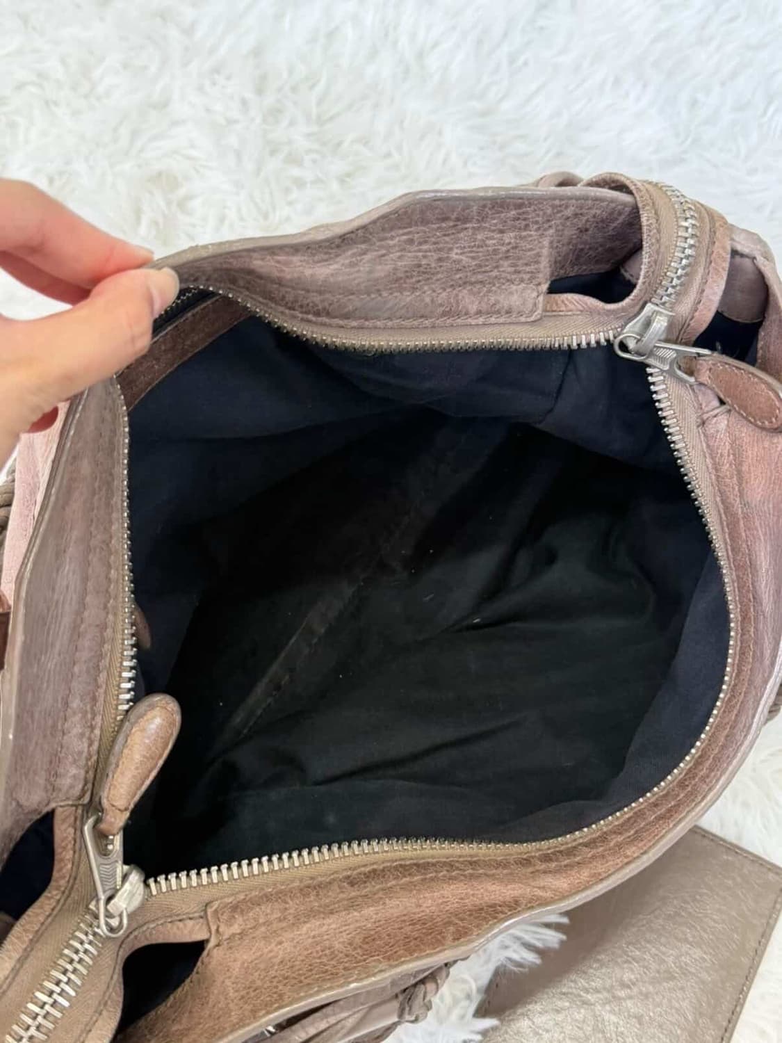 발렌시아가 모터백 모카 자이언트 스터드  상품이미지6