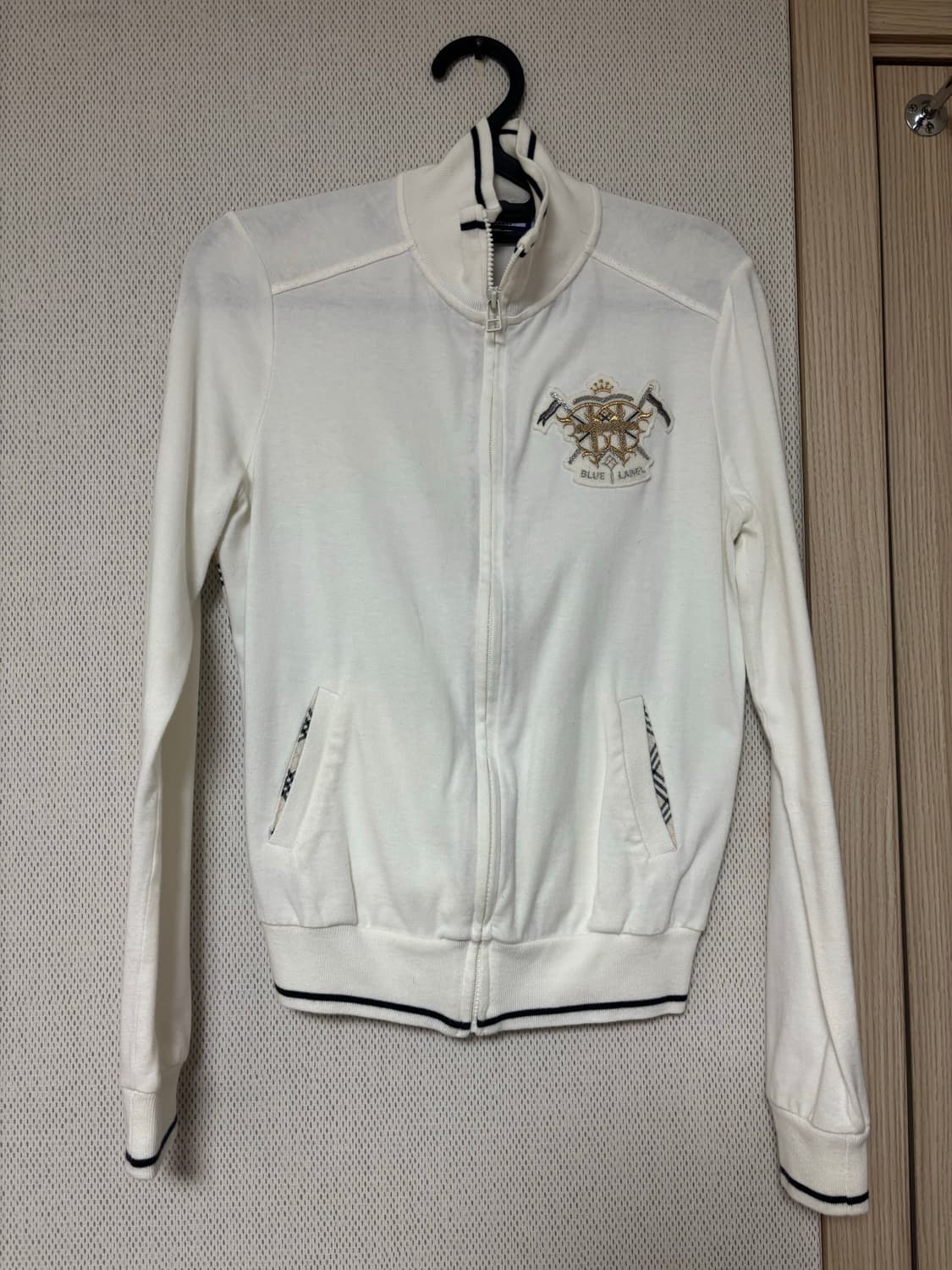 버버리 집업 상품이미지1