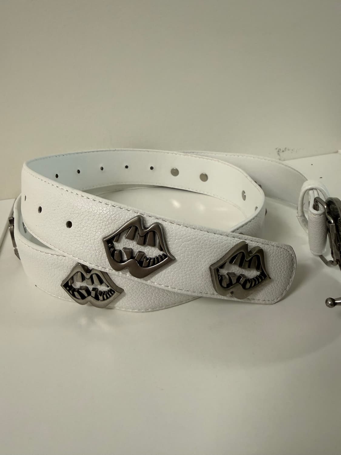 B.access white lips belt  상품이미지7