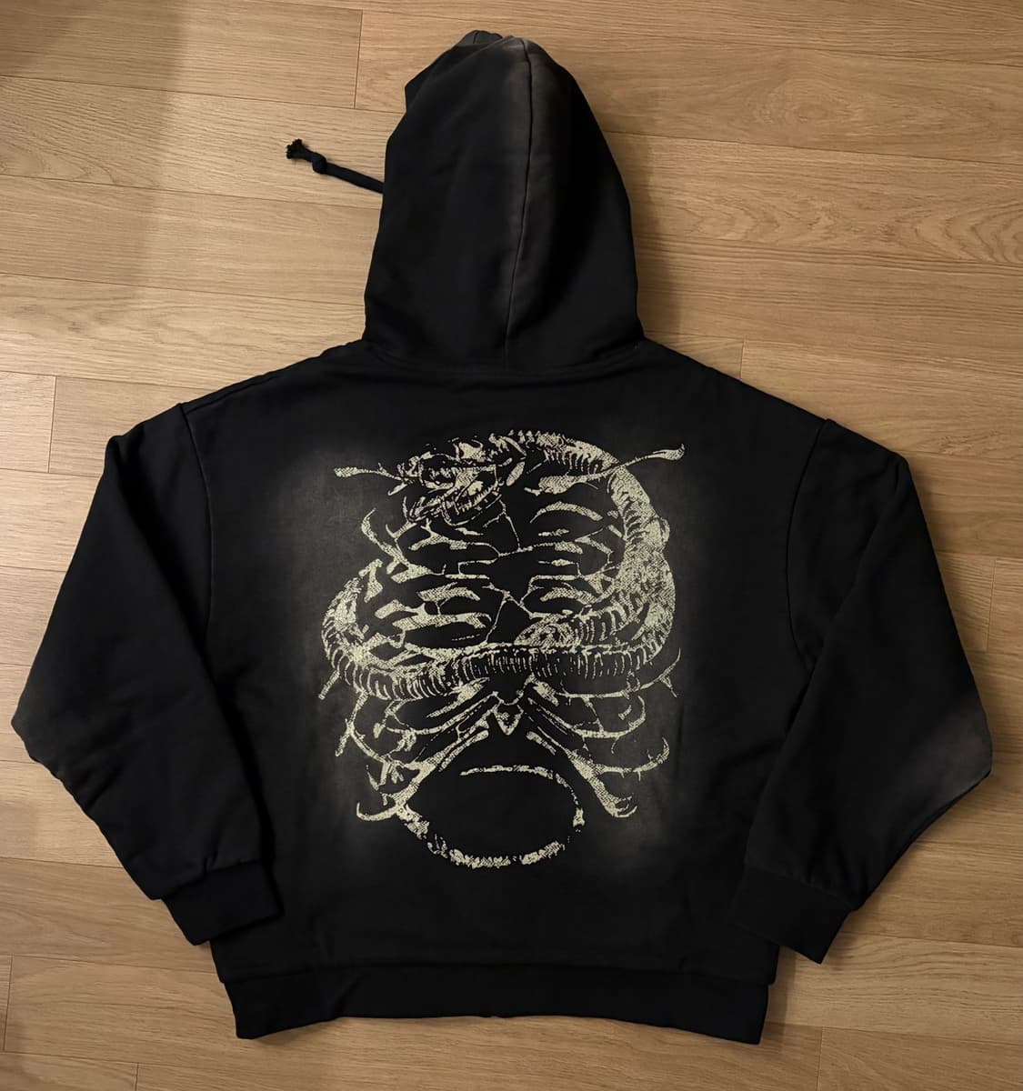SNAKE BONE REVERSIBLE HOOD ZIP UP BLACK 상품이미지3