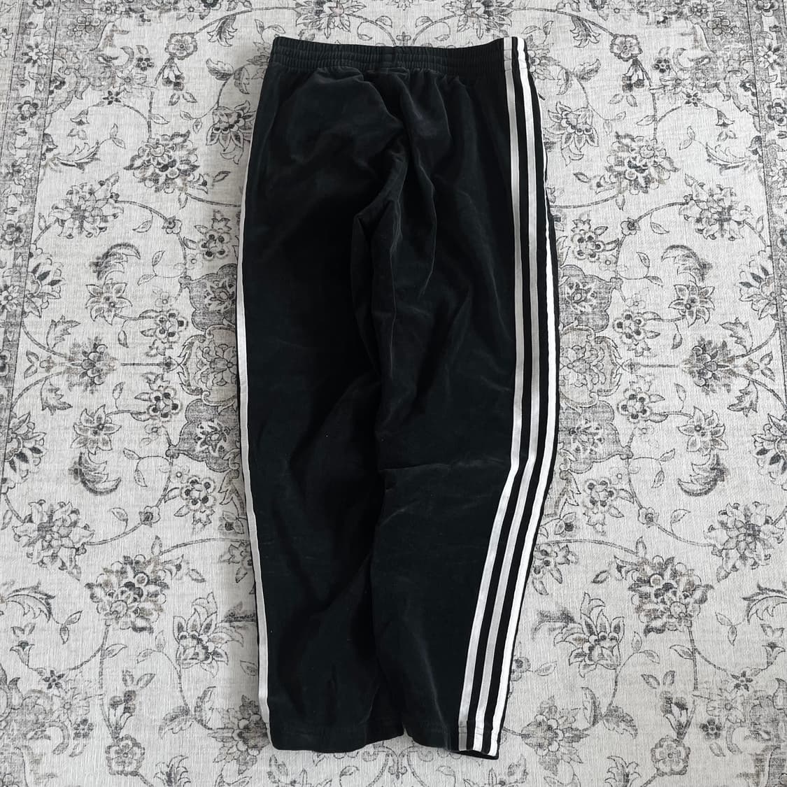 아디다스 일본판 유로파 벨벳 트랙팬츠 상품이미지3