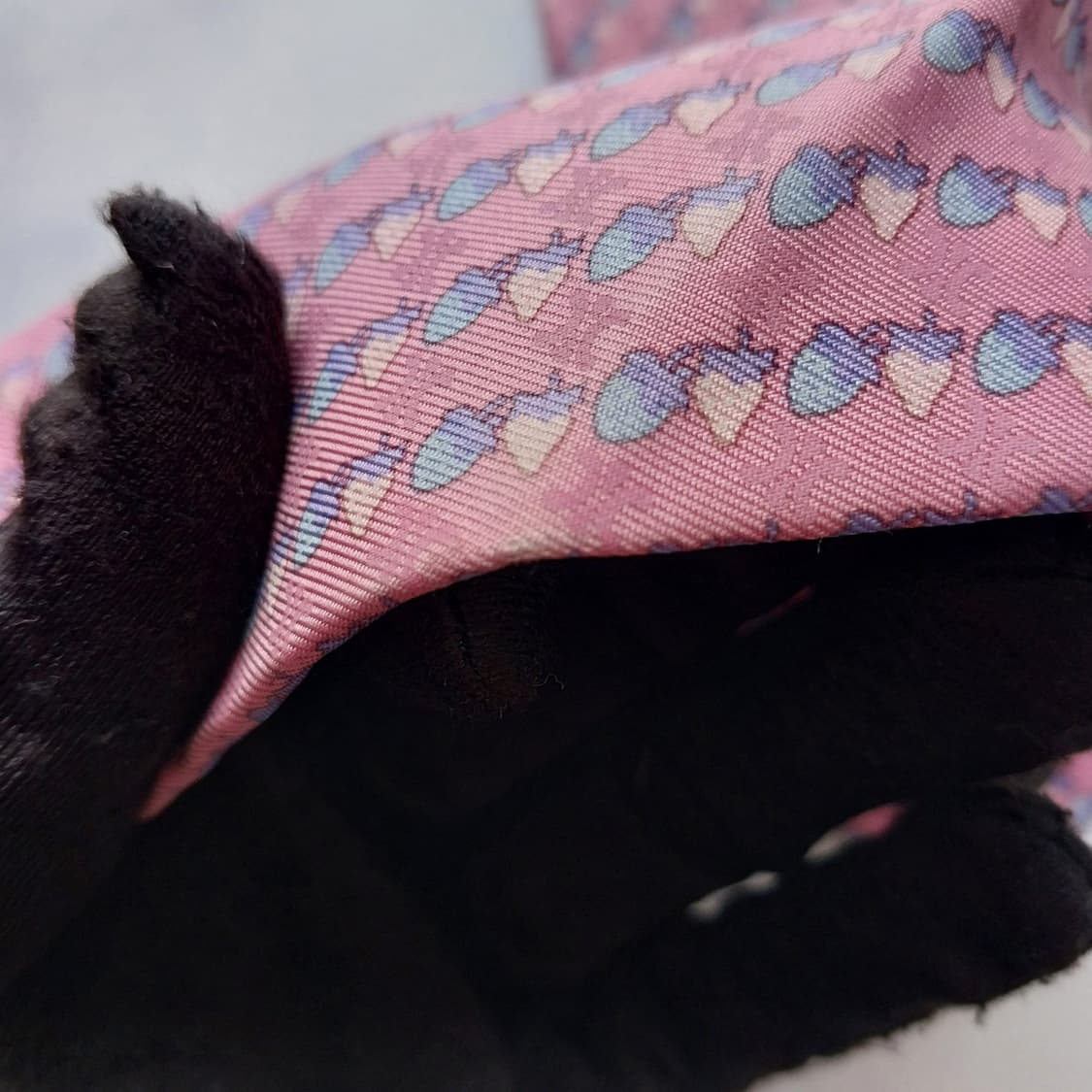 셀린느 핑크 딸기 모티브 패턴 넥타이 8.9cm A+~A등급 K2436
 상품이미지10