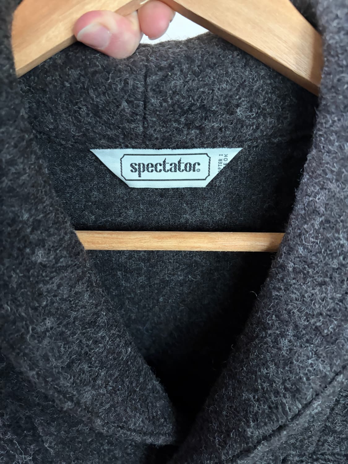 스펙테이터 버튼 스웨터 상품이미지2