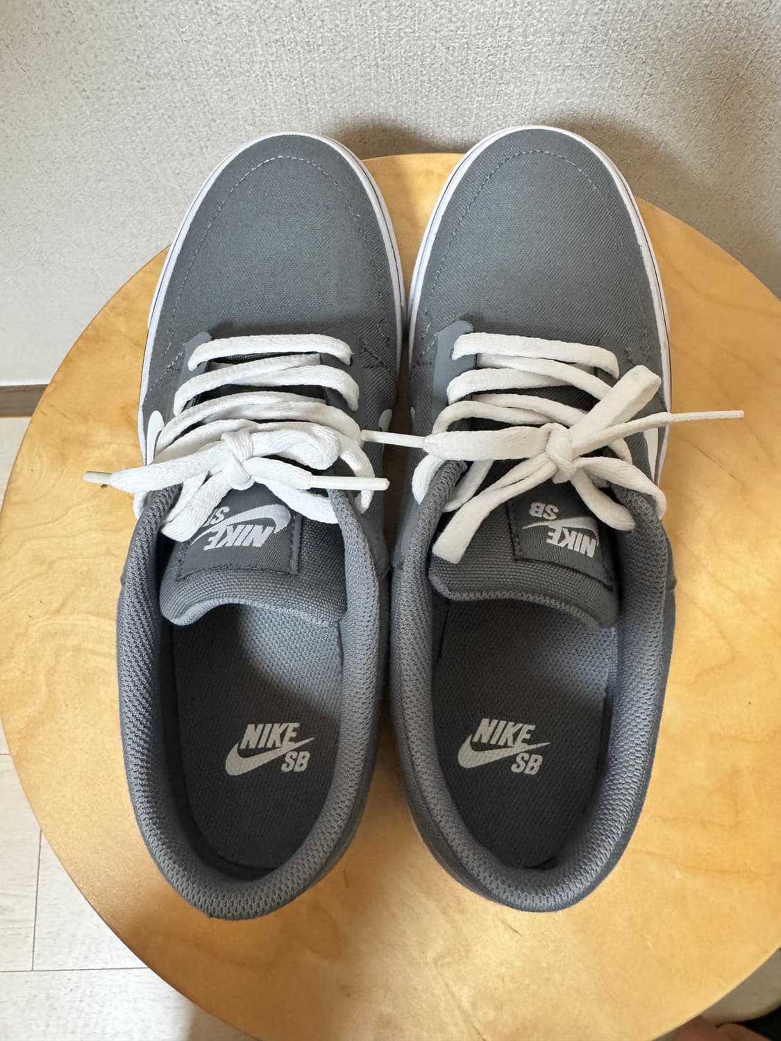나이키 SB 캔버스 스니커즈 회색 250 팝니다! (미착용) 상품이미지5