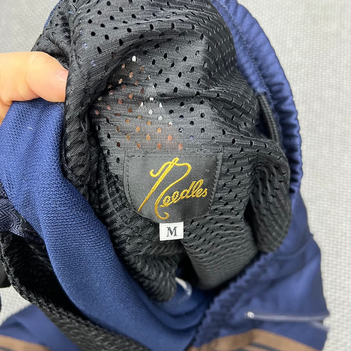 니들스 트랙팬츠 네이비 상품이미지3