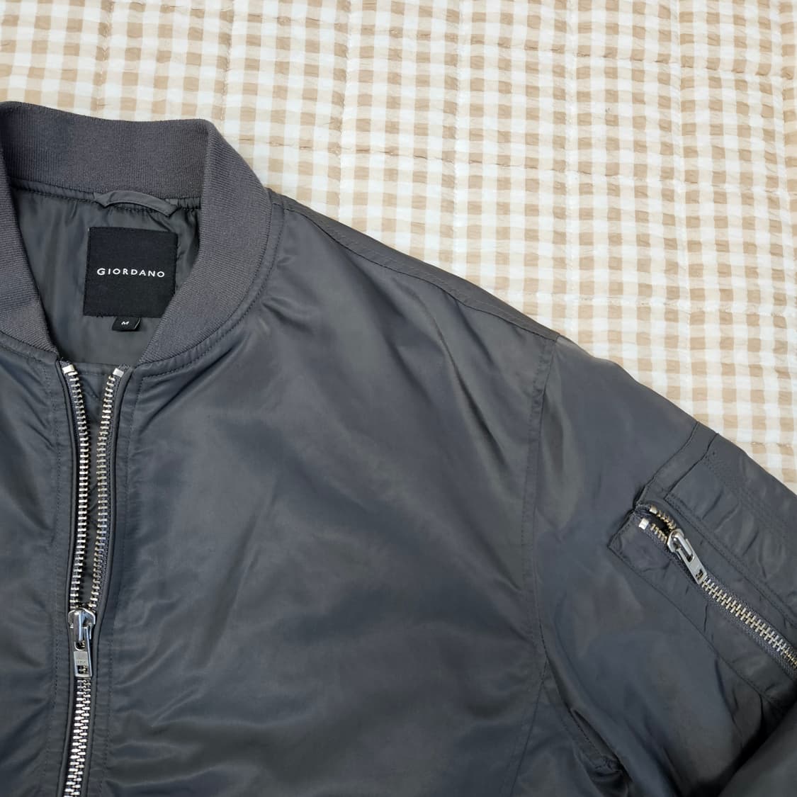 지오다노 간절기 항공점퍼 남자100 상품이미지3