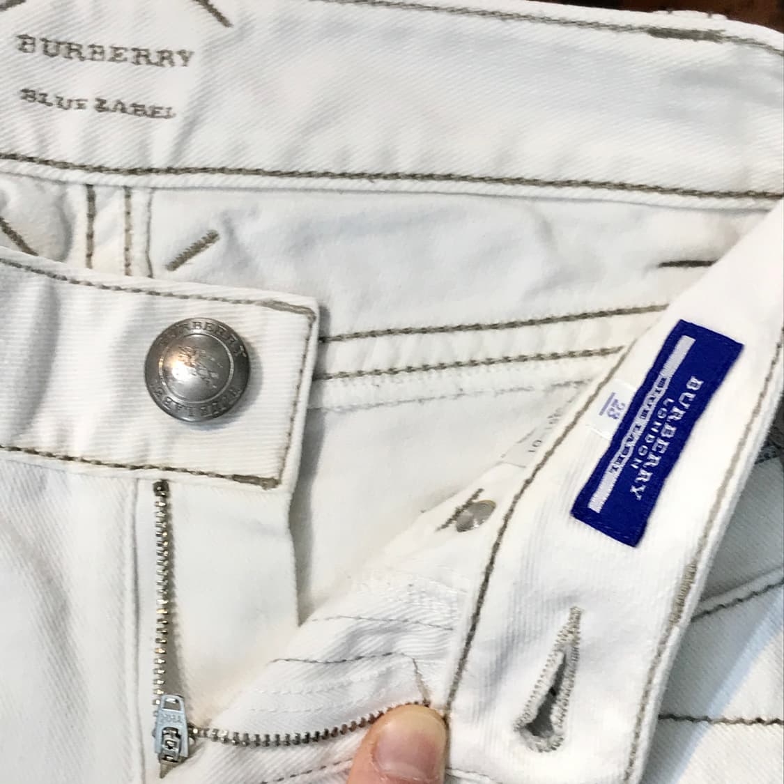버버리 블루라벨 화이트 7부 데님 팬츠 허리 25 사이즈 상품이미지7