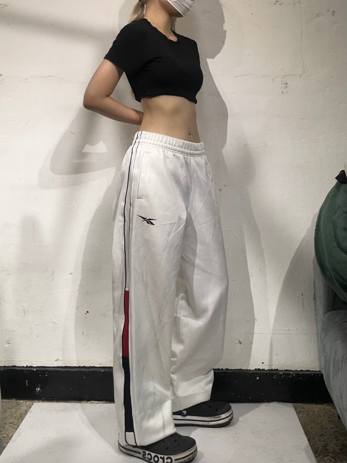 리복 화이트 사이드 라인 와이드 트레이닝 팬츠 M 상품이미지1