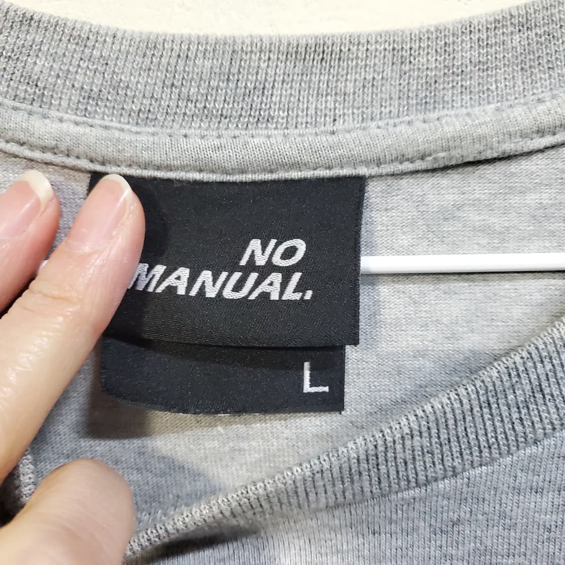 노매뉴얼 반팔 티셔츠 그레이  상품이미지4