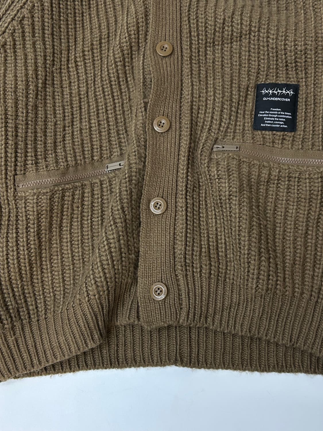Undercover x GU 니트 V넥 가디건 상품이미지5