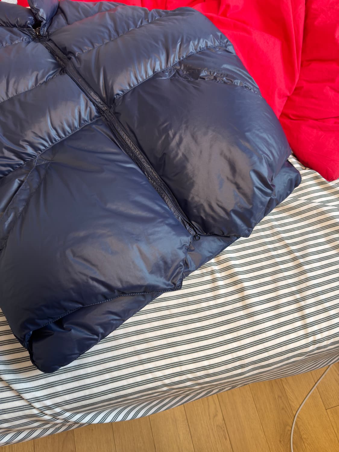 크레센트다운웍스 베스트 XL 상품이미지3