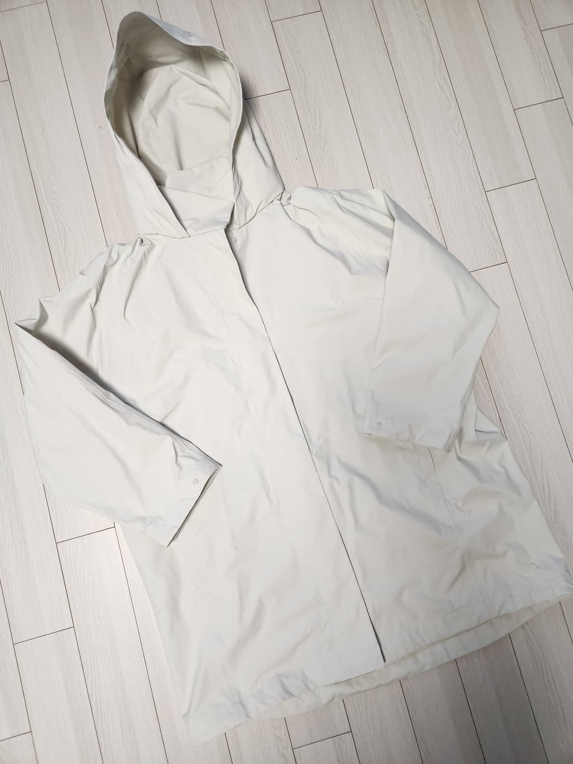 새상품급)유니클로 방수#방풍#통기성#발수 기능성 우븐 자켓 사이즈XL

 상품이미지1