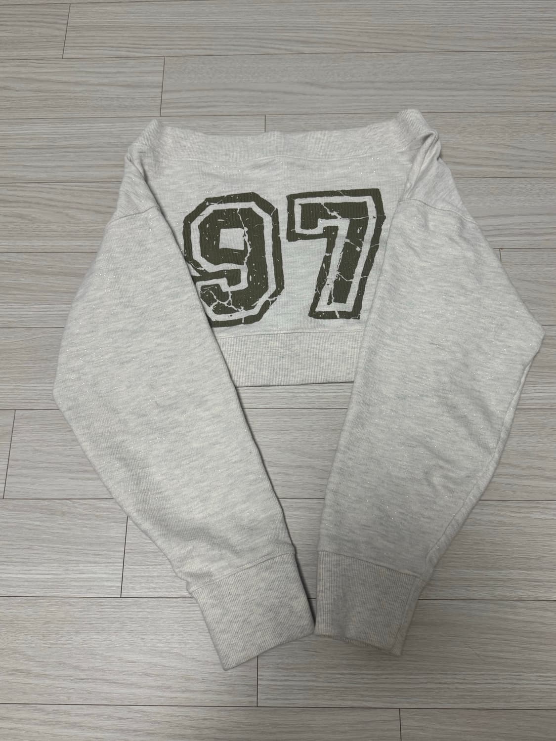 스컬프터 크롭 오프숄더 스웻셔츠 맨투맨 상품이미지3