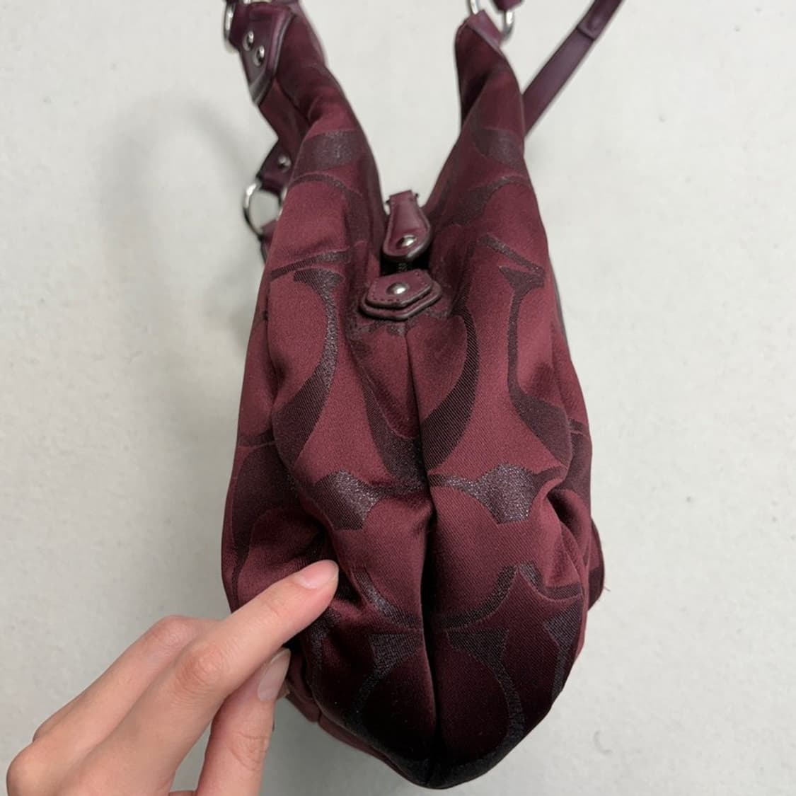 COACH 시그니처 버클 호보백 상품이미지5