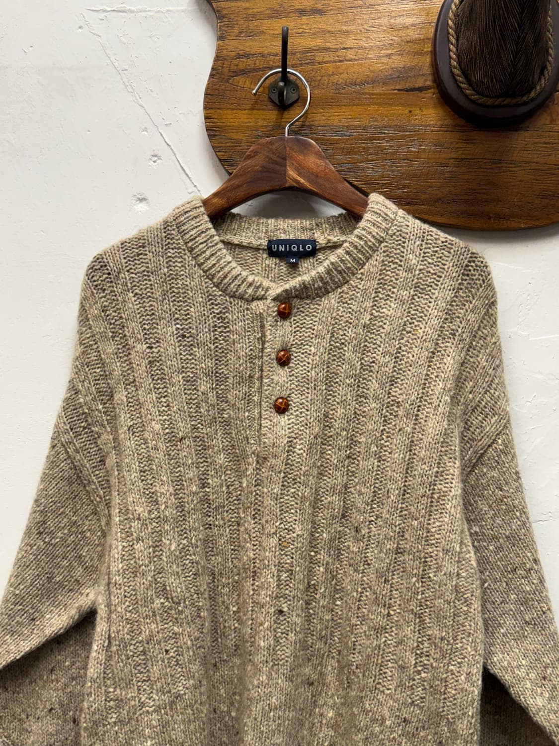 Old UNIQLO Wool Blend Henley Neck Knit 상품이미지2