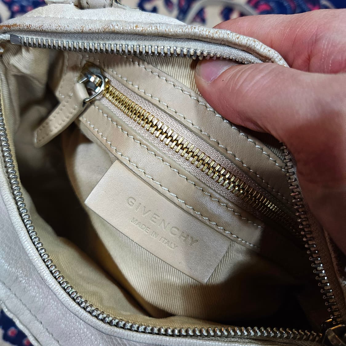 지방시 미니 판도라 큐브 크로스백 24 x 11 x 11 size 상품이미지7