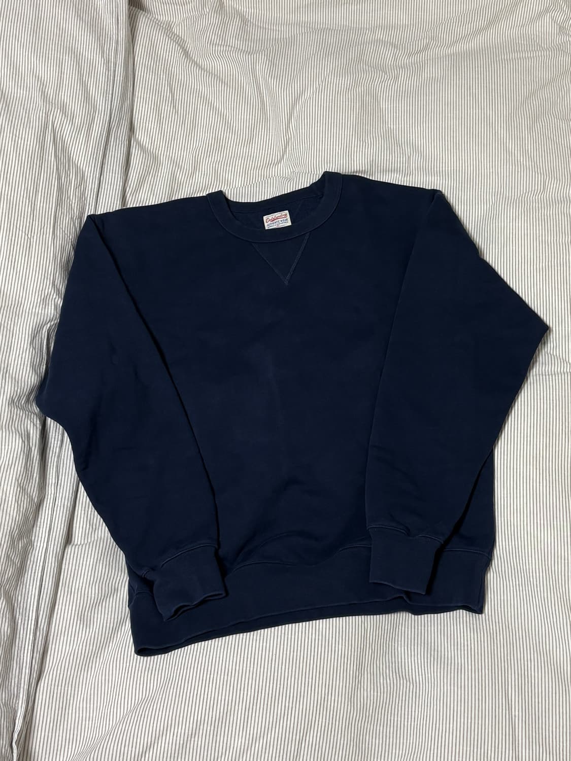 아웃스탠딩 어센틱 스웻셔츠 맨투맨 네이비 M 상품이미지1